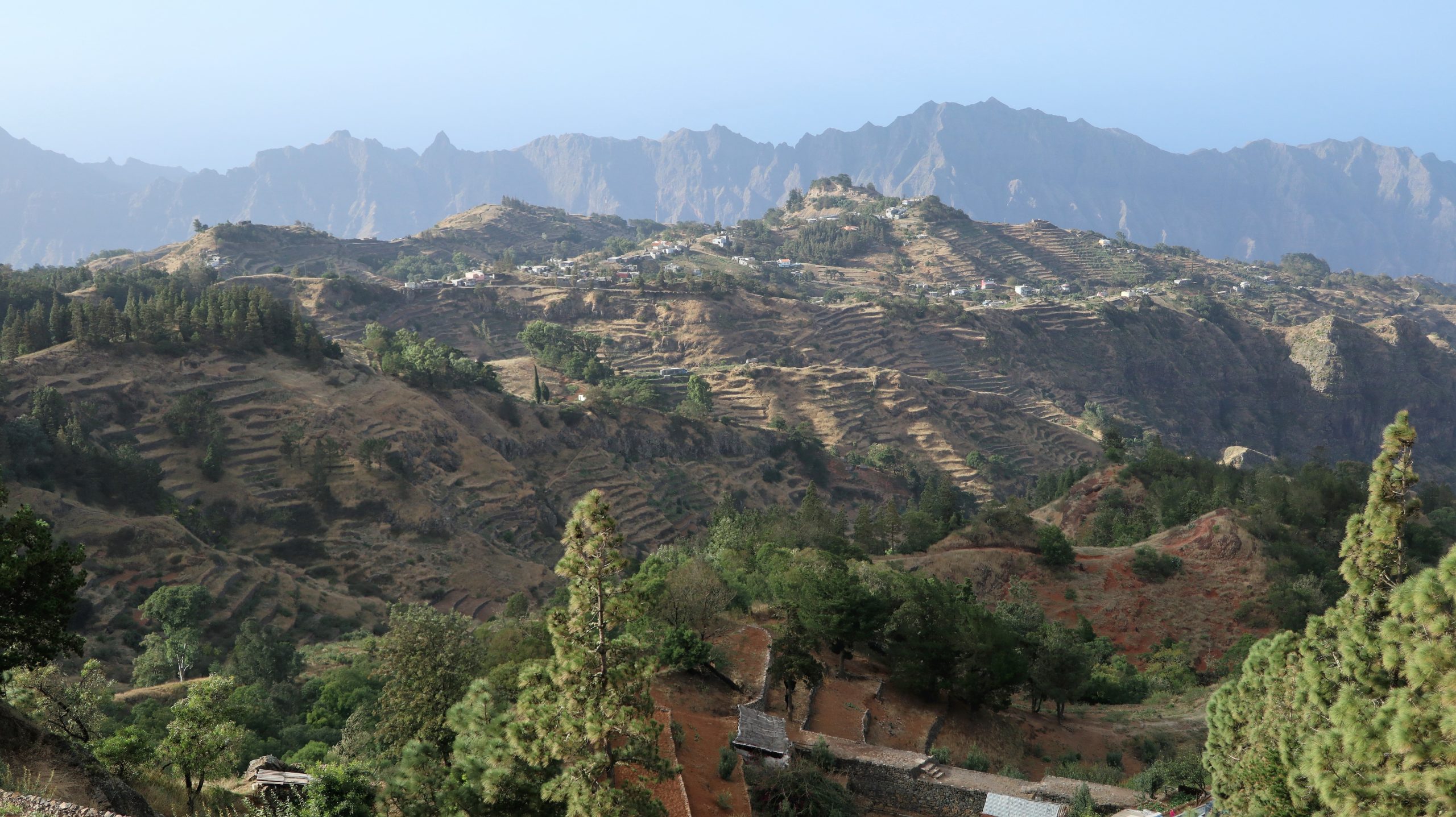 L'île de Santo Antão (vue depuis la mythique route pavée de la Corde)